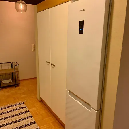 Spacious Close To The Sea With 2 Patios Huoneisto